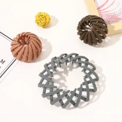 SOHO Jana Ponytail Spiral -SOHO || Wella Professionals Verkoopwinkel https media prod eu 1.mirakl.net SOURCE 4b5651499485496ea5455d8e3323db86