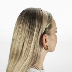 SOHO Kate Haar Rijpen -SOHO || Wella Professionals Verkoopwinkel https media prod eu 1.mirakl.net SOURCE 88aa96f539514f34af474bffb87ddbad