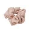 Nada Scrunchie -SOHO || Wella Professionals Verkoopwinkel https media prod eu 1.mirakl.net SOURCE c9161f1aad6d43c483f818c9391db278